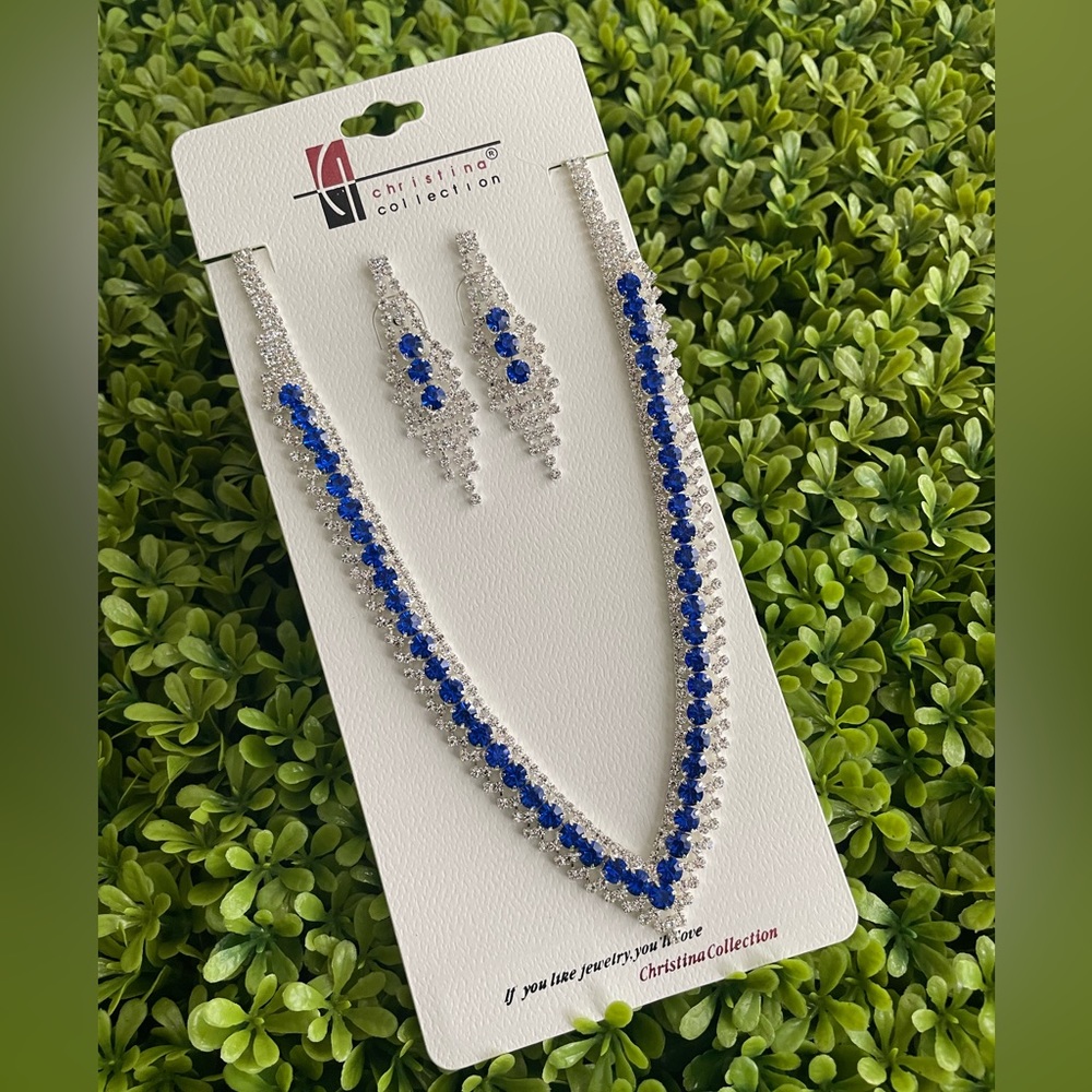 Beautiful blue pave statement necklace set 💙